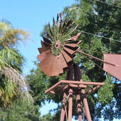 Hancock Farm & Seed - Farms Traditional Windmill