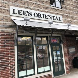 Lee's Oriental - Storefront