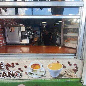 La Esquina del Pan con Bistec 2 - Order window (Ventanita) - Cuban Near Me - Miami, Florida