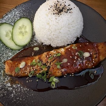 Fat Moon Restaurant & Bar - Salmon Teriyaki - Karaoke Near Me - Philadelphia, Pennsylvania
