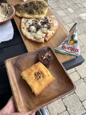 Bread Thyme by null