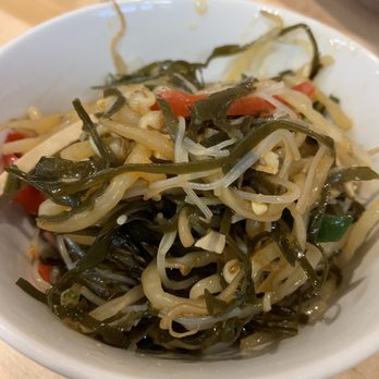 dan modern chinese - Seaweed salad - Dim Sum Near Me - Pasadena, California