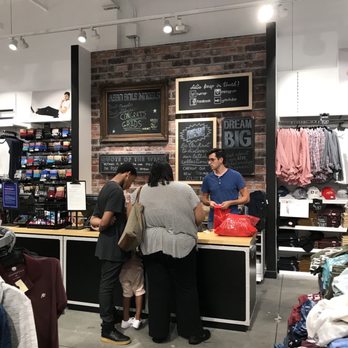 Aéropostale - Women's Clothing Near Me - Norfolk, Virginia Aéropostale - Women's Clothing Near Me - Norfolk, Virginia