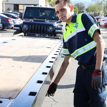 Lifesavers Towing - Excellent service from our experienced Tow Truck Operators! - Towing Near Me - Redlands, California Lifesavers Towing - Excellent service from our experienced Tow Truck Operators! - Towing Near Me - Redlands, California