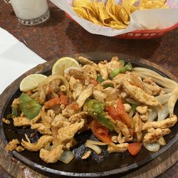 La Jefa - Chicken Fajitas