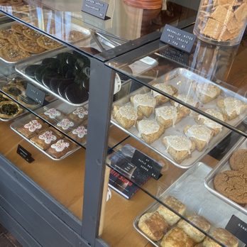 Fat Rabbit - Custom Cakes Near Me - Richmond, Virginia Fat Rabbit - Custom Cakes Near Me - Richmond, Virginia
