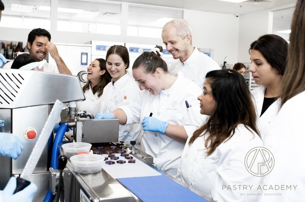 Pastry Academy by Amaury Guichon by null