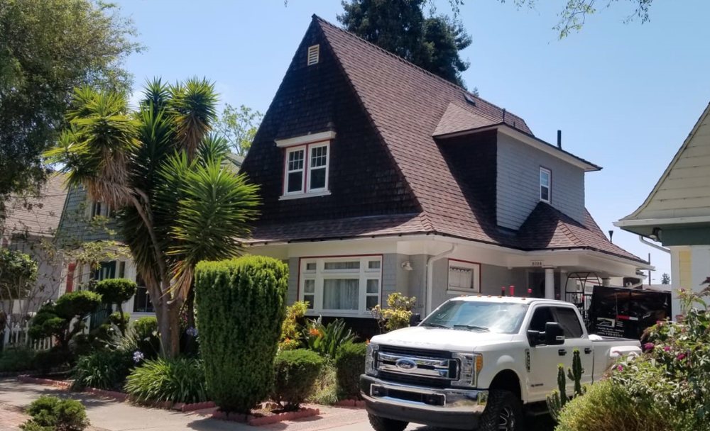 Slide of Stoneridge Roofing