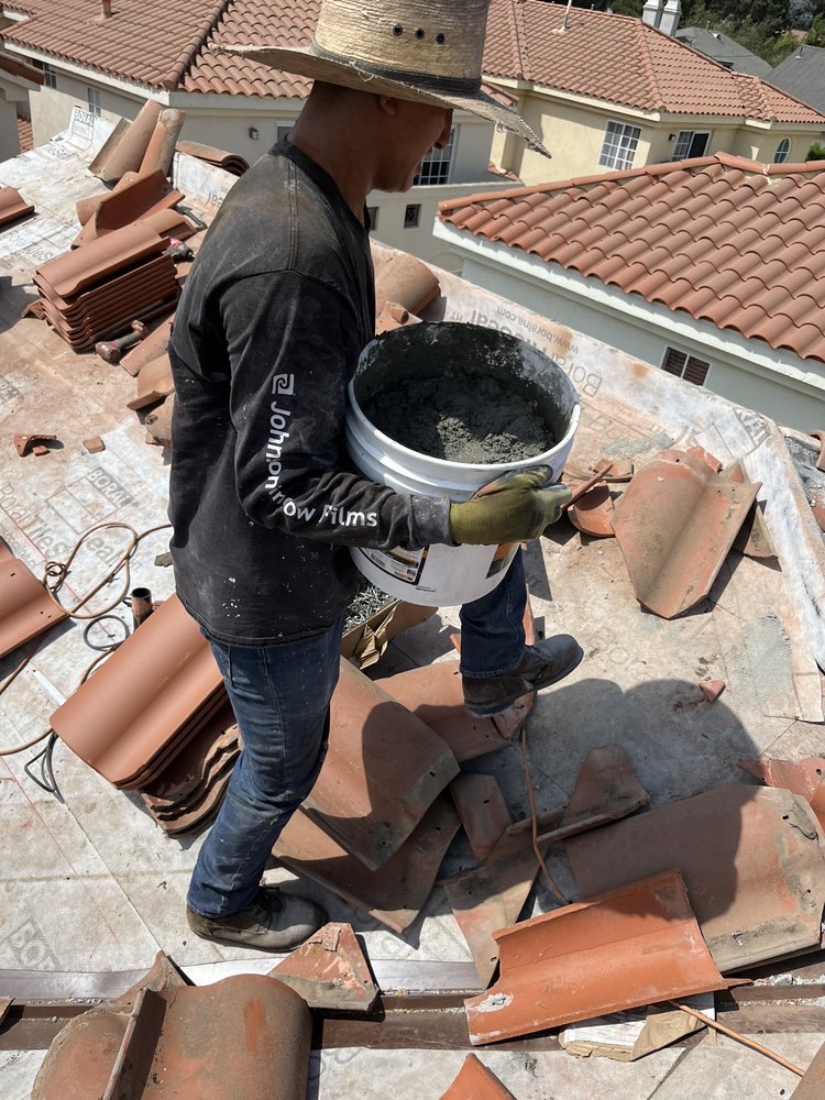 Slide of LA Roofing Services