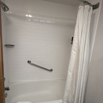 Four Points by Sheraton Charlotte - Pineville - Nice shower - Hotels Near Me - Pineville, North Carolina