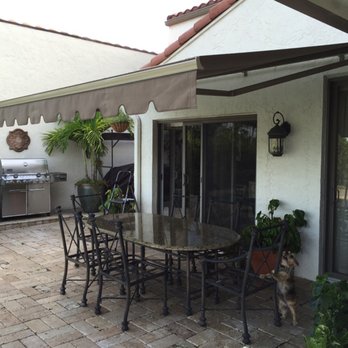 Awning Stars - With hundreds of fabric colors and textures to choose from, Awning Stars provides a great amount of decorating choices in fabrics. - Awnings Near Me - Royal Palm Beach, Florida