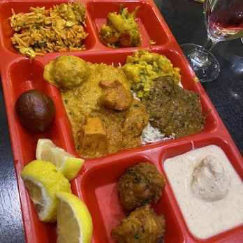 Zaika Indian Cuisine - Buffet food - Indian Near Me - Niagara Falls, New York
