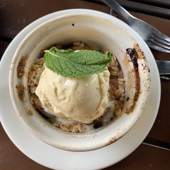 Jack Sprat - Peach rhubarb crisp - New American Near Me - Girdwood, Alaska