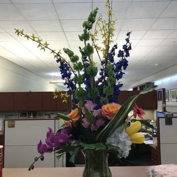 Elizabeth House Flowers - Ms. Denise made this arrangement for a co-worker's retirement. Absolutely beautiful!!!! - Florists Near Me - Charlotte, North Carolina Elizabeth House Flowers - Ms. Denise made this arrangement for a co-worker's retirement. Absolutely beautiful!!!! - Florists Near Me - Charlotte, North Carolina