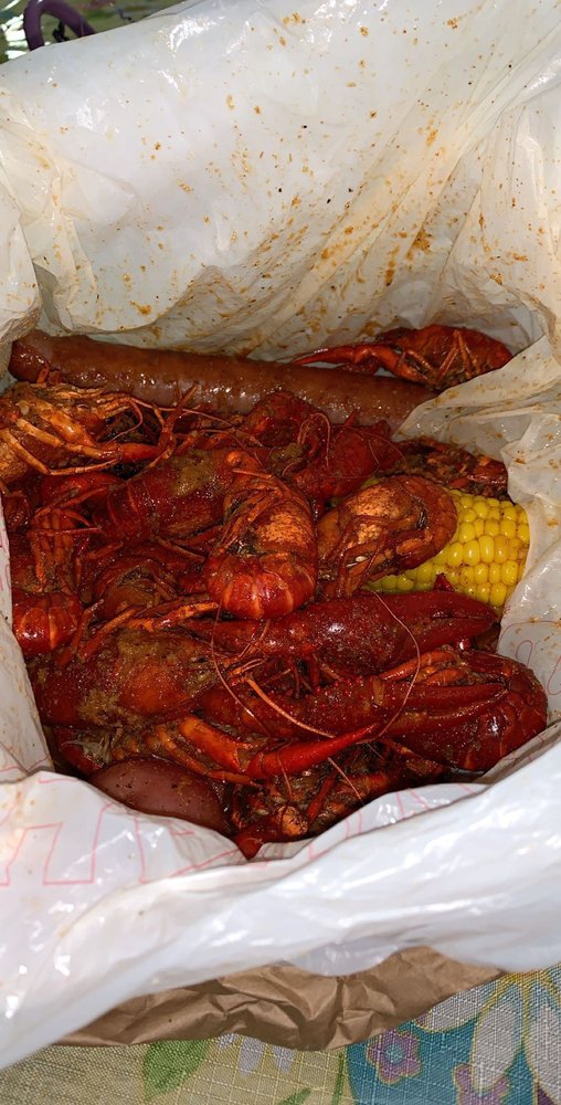 Rendi’s Mud Bugs Crawfish