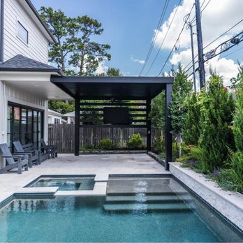 Texan Landscape Group - Luxury Backyard - Artificial Turf Near Me - Houston, Texas Texan Landscape Group - Luxury Backyard - Artificial Turf Near Me - Houston, Texas