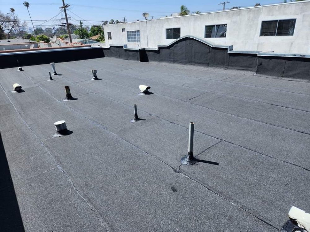 Slide of Jorges Roofing & Construction