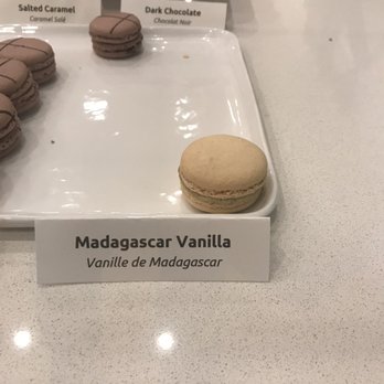 Macaron Bar - Madagascar Vanilla - Macarons Near Me - Indianapolis, Indiana