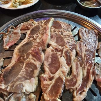 BWON Shabu & BBQ - Nasty meatless bone and fat crap that they call galbi. - Hot Pot Near Me - Fullerton, California BWON Shabu & BBQ - Nasty meatless bone and fat crap that they call galbi. - Hot Pot Near Me - Fullerton, California