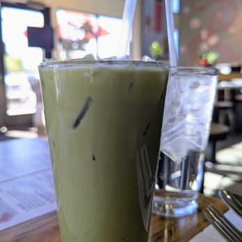 Sa Thai - Thai iced green tea - Salad Near Me - Albuquerque, New Mexico