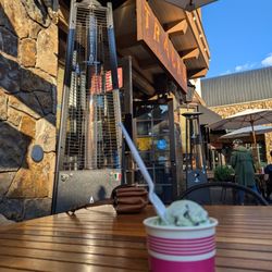 Tracks Cafe & Bar