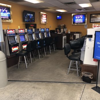Smith's - They have slot machines everywhere, even in supermarkets. I went in to grab eggs and it cost me $100. - Grocery Near Me - Mesquite, Nevada