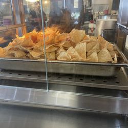 El Patio Del Rio - Homemade chips... nice warm and perfectly seasoned.