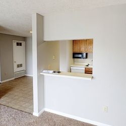 Deerfield Commons Apartments