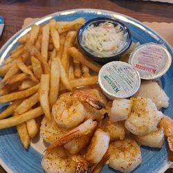 Oceanside Seafood - Broiled Shrimp & Scallop Platter
