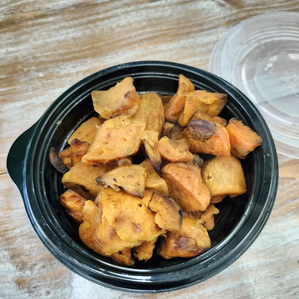 Sweet potatoes here are delicious! Sweet potatoes here are delicious!