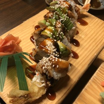 Yojimbo - Dragon Roll - Sushi Bars Near Me - Alameda, California