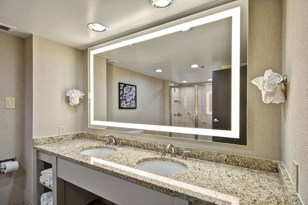 Embassy Suites by Hilton Charlotte