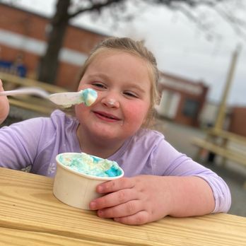 Stellar Scoops - a little girl eating ice cream - Ice Cream & Frozen Yogurt Near Me - Robbins, North Carolina Stellar Scoops - a little girl eating ice cream - Ice Cream & Frozen Yogurt Near Me - Robbins, North Carolina