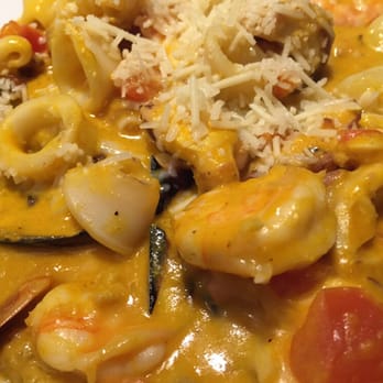 El Rocoto - Quinotto mariscos - Peruvian Near Me - Cerritos, California