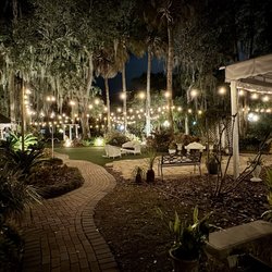 Sweetwater Branch Inn - The gardens