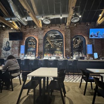 Lawrence Hall - love the atmosphere here! the bar is beautiful and there is plenty of seating upstairs and downstairs - Food Court Near Me - Pittsburgh, Pennsylvania