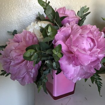 Bumblebee Blooms Flower Boutique - Peonies - Gift Shops Near Me - Reno, Nevada