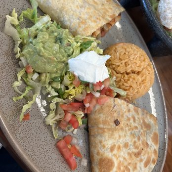 Agave Azul Cocina Mexicana - Windermere - Shrimp Quesadilla - Mexican Near Me - Windermere, Florida Agave Azul Cocina Mexicana - Windermere - Shrimp Quesadilla - Mexican Near Me - Windermere, Florida