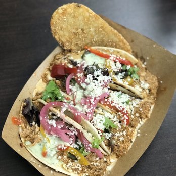 Brunch Holiday - Jerk chicken street tacos - Food Trucks Near Me Brunch Holiday - Jerk chicken street tacos - Food Trucks Near Me