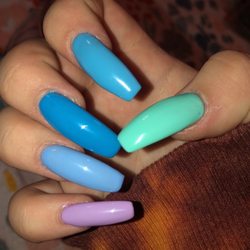 Lovely Nails & Spa