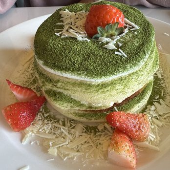 Fluffy Fluffy - Matcha with white chocolate pancake - Desserts Near Me - Marietta, Georgia