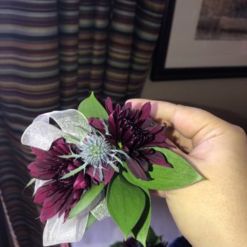 Annie Occasion For Any Occasion - Florists Near Me - Bloomingdale, Illinois