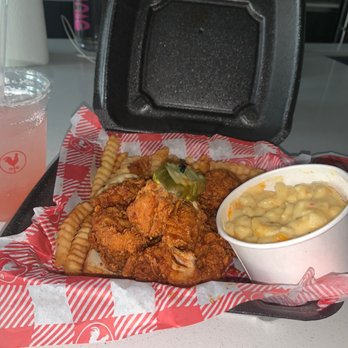 Hattie B's Hot Chicken- Atlanta West Midtown - Southern Near Me - Atlanta, Georgia
