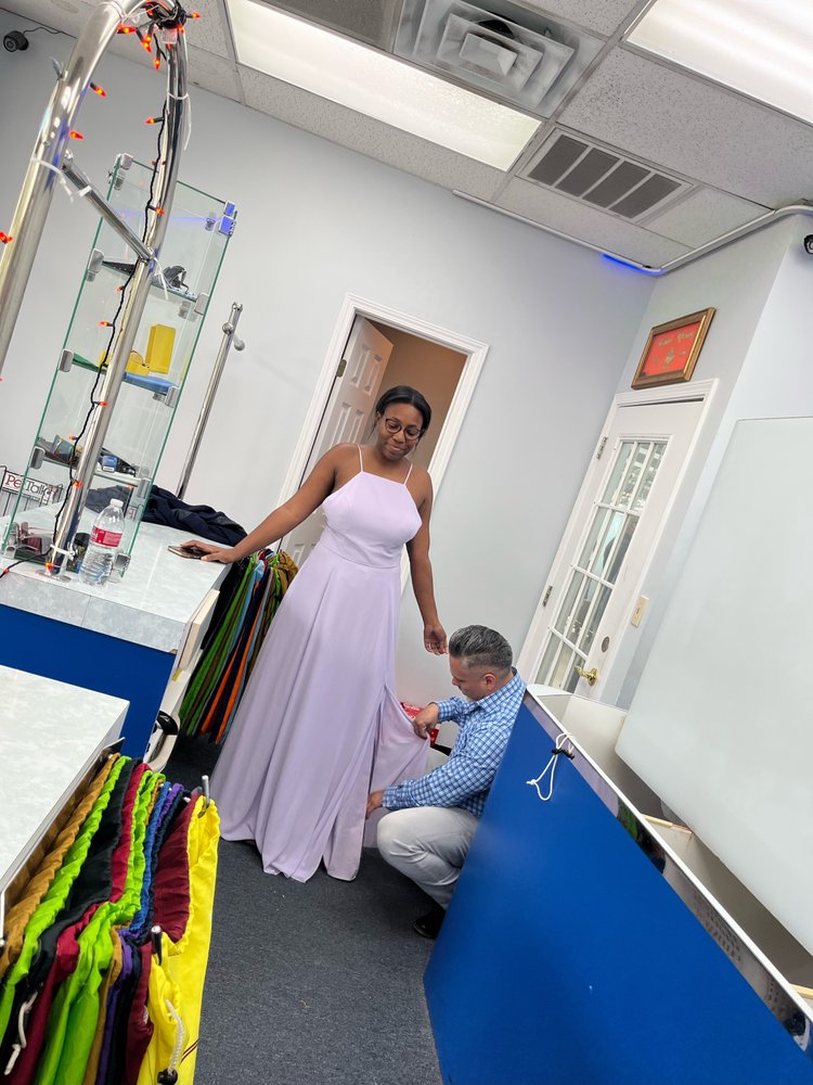 VIBRANT CLEANERS & TAILORING MIDTOWN 95 Photos & 17 Reviews 2117