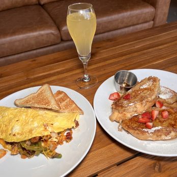 Congregate Kitchen & Lounge - Breakfast - Breakfast & Brunch Near Me - Houston, Texas