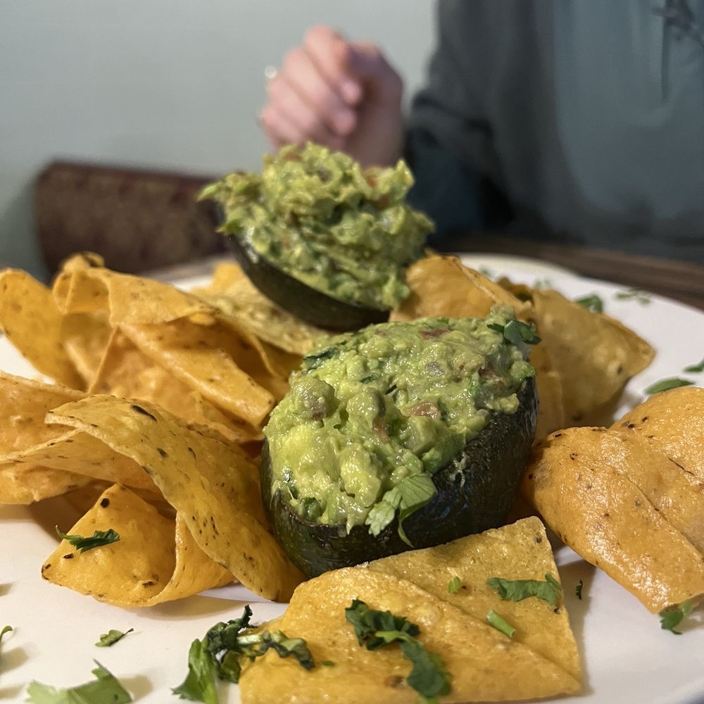 Reyna's Taco-Bar - Fresh guacamole - Mexican Near Me - Galena, Illinois Reyna's Taco-Bar - Fresh guacamole - Mexican Near Me - Galena, Illinois