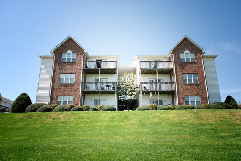 BRADLEY HILLS APARTMENTS Apartments 1401 University Blvd, Kingsport