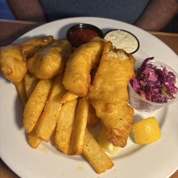 Linn's Restaurant - Fish n chips - American Near Me - Cambria, California