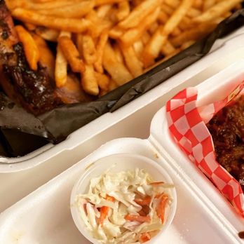 Big Bone BBQ & Wicked Wings - Brisket Back ribs Fries - Barbeque Near Me - Oakville, Ontario