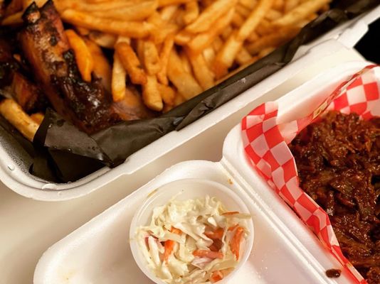 Big Bone BBQ & Wicked Wings- Oakville by null